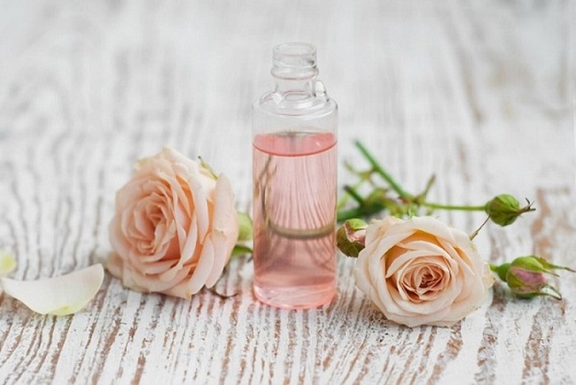 Nước hoa hồng nguyên chất Rosense của Đức