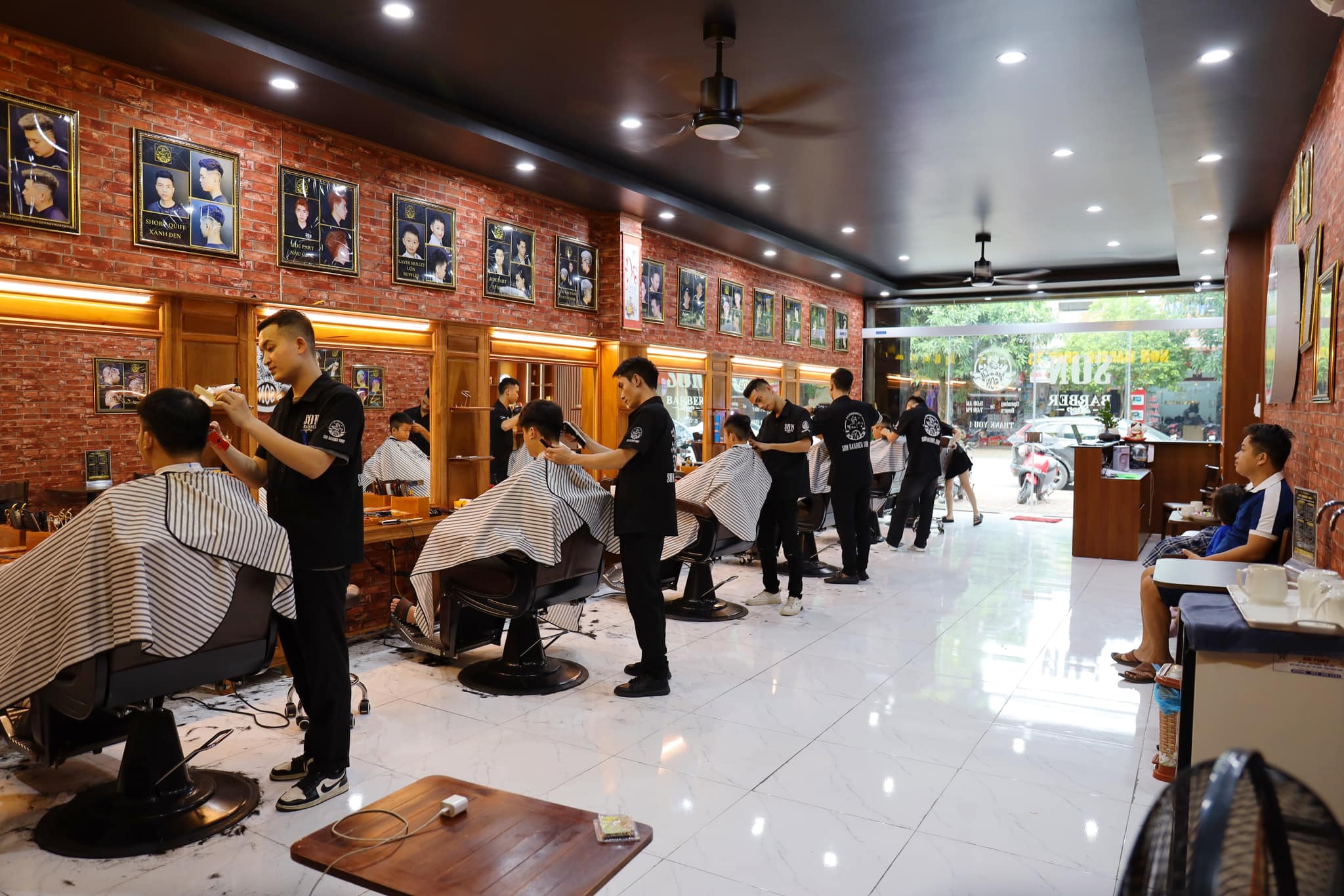 Muốnn thành công, các chủ salon/spa/barbershop nên tạo trải nghiệm khách hàng vượt trội 